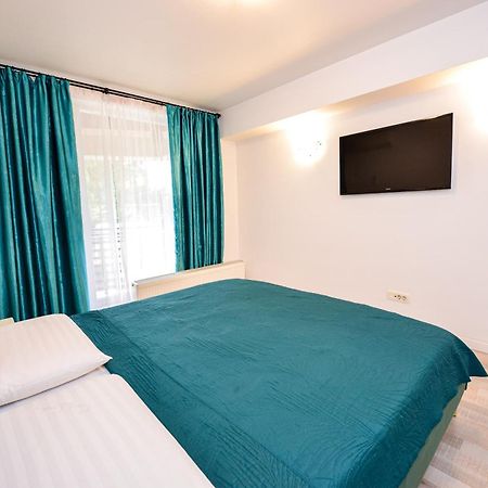 City Center Suite With Terrace Bukarest Exterior foto